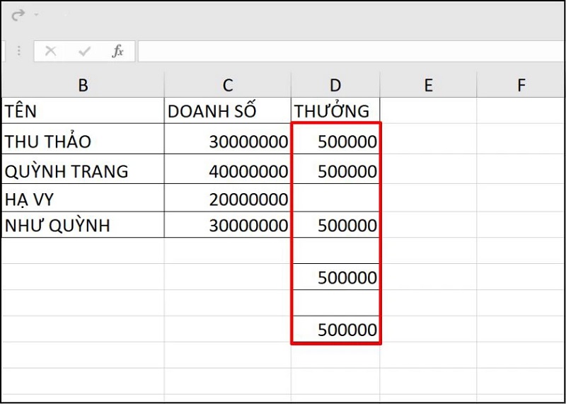 Giữ phím Ctrl > nhấn chọn từng ô không liền kề trong cùng cột > nhấn Ctrl + D