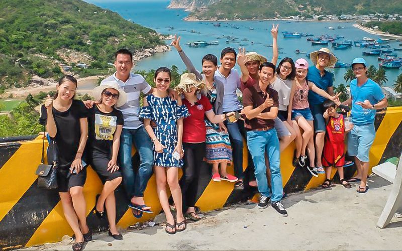 ưu nhược điểm du lịch theo tour