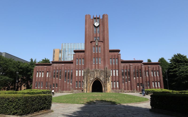 trải nghiệm giáo dục hàng đầu châu á