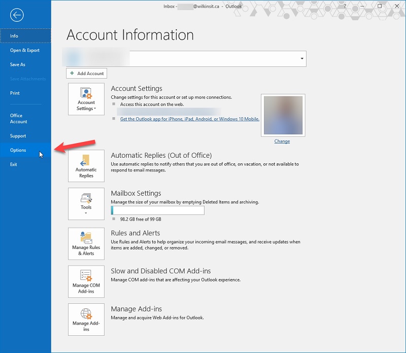 vào mục File sau đó chọn Options