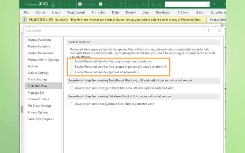 bỏ chọn các tùy chọn liên quan đến Protected View